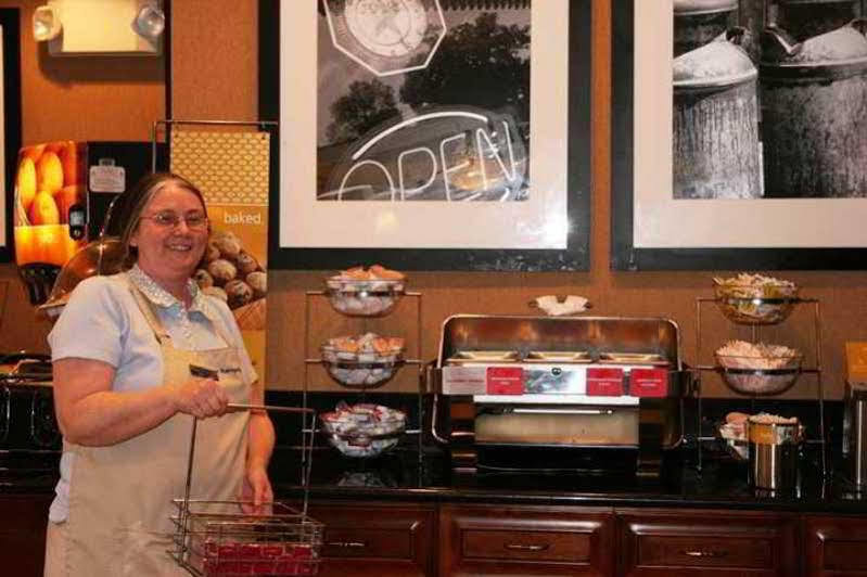 Hampton Inn Pennsville Eksteriør bilde